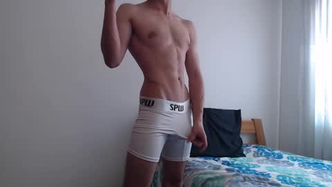 Whiteboymask online show from September 2025 07:19:02 PM