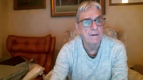 Snapshot of whitebriefs009 chatting on January 2025 09:35:01 AM whitebriefs009 online show from January 2025 09:35:01 AM