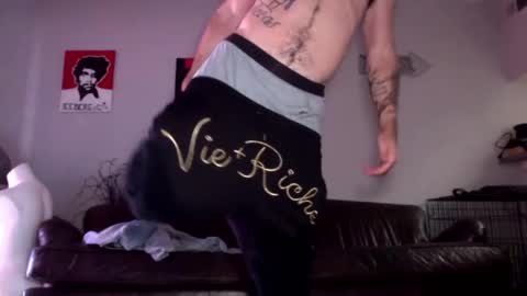 Snapshot of whitechocalate91 chatting on December 2024 07:33:01 PM just  str8 stud nut  1000 online show from December 2024 07:33:01 PM