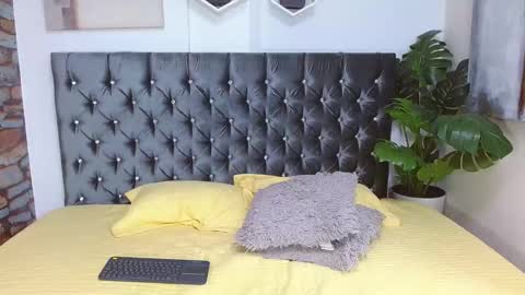 Dylan white online show from February 2025 09:04:02 PM