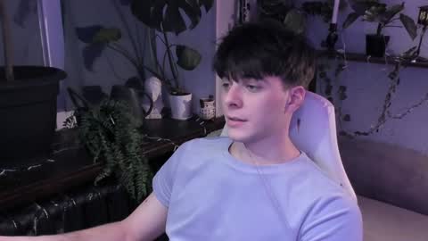 Gus online show from December 2024 03:33:02 PM