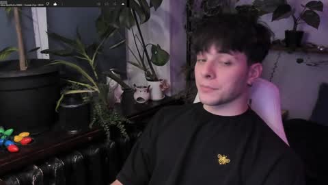 Gus online show from January 2025 07:15:01 PM