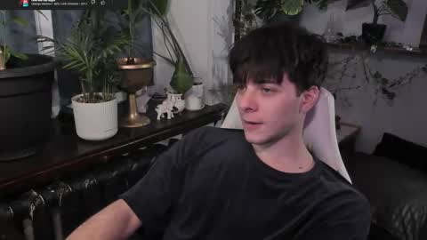 Gus online show from February 2025 10:07:02 PM