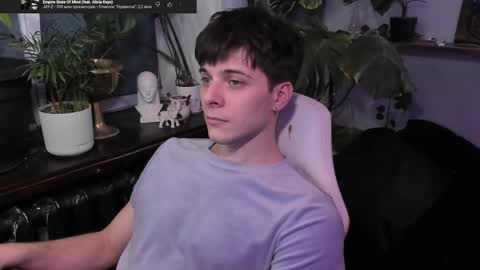 Gus online show from March 2025 08:42:01 PM