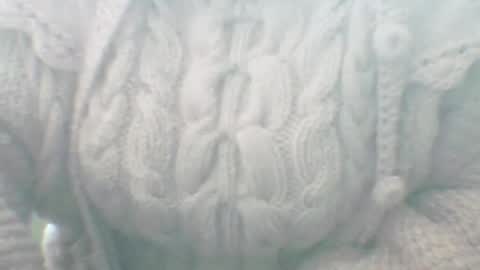 whitesweater online show from February 2025 07:13:01 AM