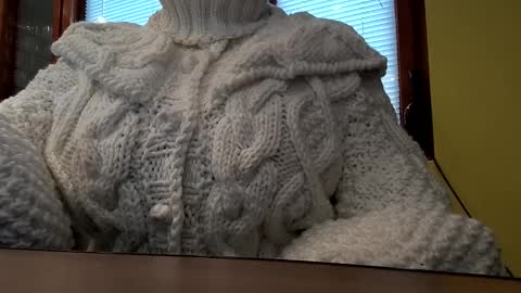 whitesweater online show from October 2025 07:06:02 AM