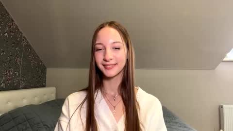 Snapshot of whitneyasp chatting on October 2025 07:53:01 AM Luna Vale online show from October 2025 07:53:01 AM