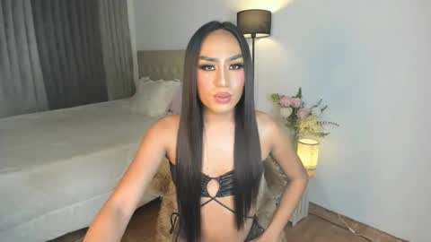 Arra Brown online show from October 2025 09:57:01 PM