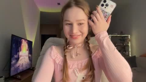 Alisa online show from November 2025 07:07:03 AM