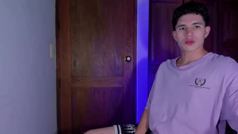 whos_he online show from January 2026 12:14:02 AM