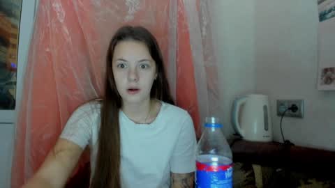 Snapshot of why_again_me chatting on December 2024 06:34:01 PM Veronica online show from December 2024 06:34:01 PM