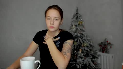 Snapshot of why_again_me chatting on January 2025 03:58:02 PM Veronica online show from January 2025 03:58:02 PM