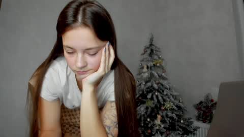Snapshot of why_again_me chatting on January 2025 05:51:01 PM Veronica online show from January 2025 05:51:01 PM
