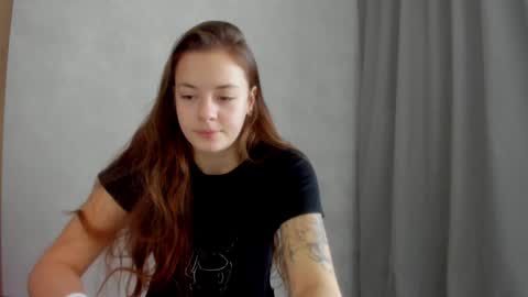 Snapshot of why_again_me chatting on January 2025 10:28:01 AM Veronica online show from January 2025 10:28:01 AM