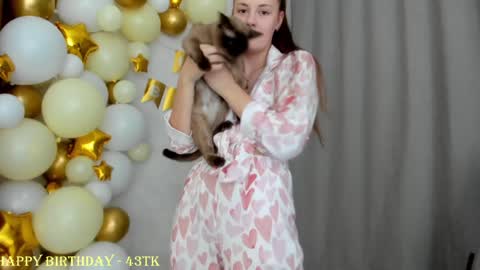 Snapshot of why_again_me chatting on January 2025 11:54:01 PM Veronica online show from January 2025 11:54:01 PM