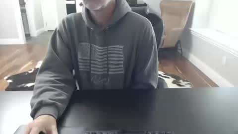 Snapshot of whyjonnie chatting on October 2025 03:34:04 PM Why Jonnie online show from October 2025 03:34:04 PM