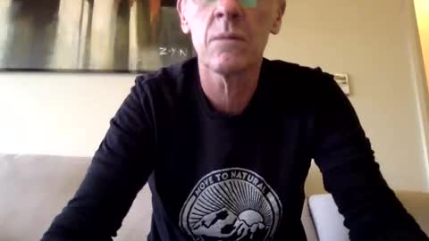 whynotfly1 online show from October 2025 08:13:01 AM