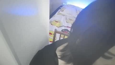 Laura  online show from September 2025 10:24:02 PM