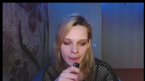 Snapshot of wicky_hey chatting on October 2025 04:15:02 AM Victoria online show from October 2025 04:15:02 AM