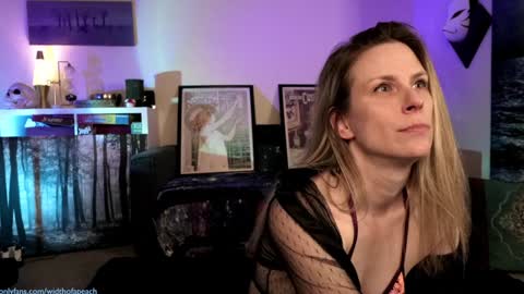 Gretchen  Jimmy online show from January 2025 02:03:01 AM