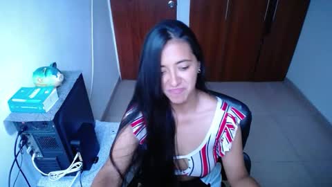 Snapshot of wifhot chatting on September 2025 10:44:01 PM Ilauren online show from September 2025 10:44:01 PM