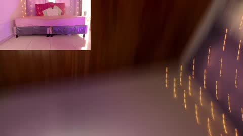 Lily  online show from January 2025 04:41:01 PM