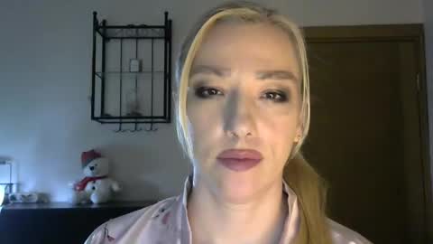 Alina online show from February 2025 11:40:02 AM