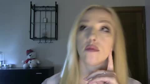 Alina online show from February 2025 11:34:01 AM