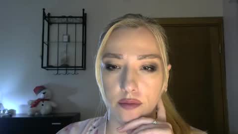 Alina online show from February 2025 11:13:02 AM