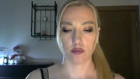 Alina online show from February 2025 02:42:02 PM