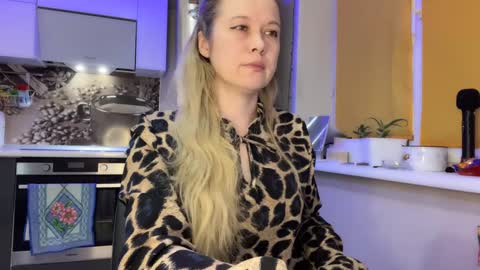 Olivia online show from January 2025 07:52:02 AM