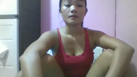 wildchilly_pearl19 online show from November 2025 03:50:02 AM