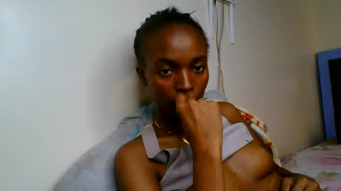 Snapshot of wildflowr chatting on July 2026 05:48:02 PM wildflowr online show from July 2026 05:48:02 PM