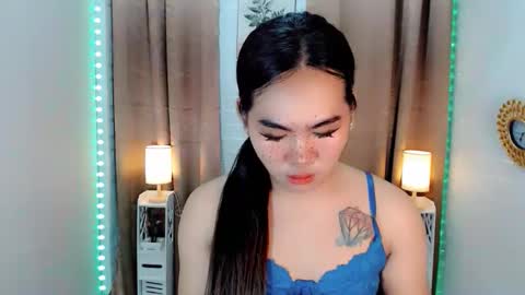 Lianelaiza online show from January 2026 06:44:01 PM