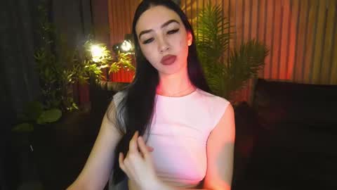 Alena online show from November 2025 06:41:02 AM