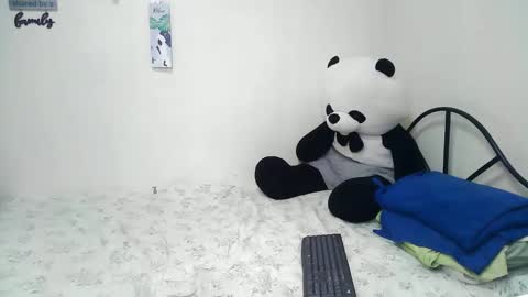 Rhean online show from February 2025 06:09:02 AM