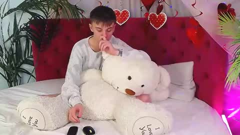 will online show from February 2025 05:44:02 AM