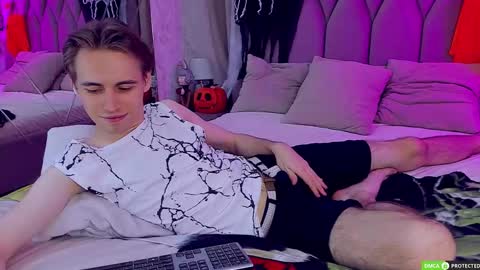 William online show from October 2025 03:14:01 AM