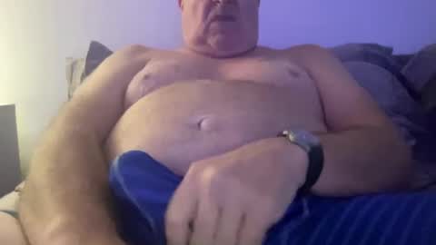 willieb777 online show from October 2025 08:07:02 PM