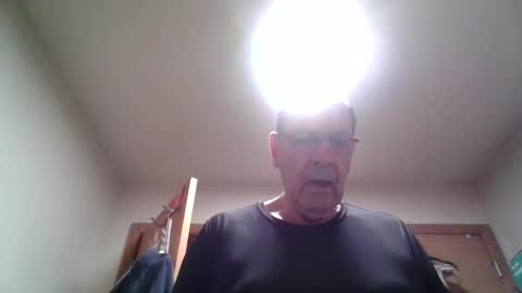 Snapshot of willnedoher chatting on October 2025 03:02:01 PM Willhedoher online show from October 2025 03:02:01 PM