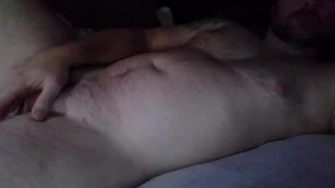 Snapshot of willobey chatting on February 2025 02:58:01 PM papa bear online show from February 2025 02:58:01 PM