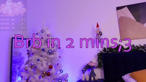 Snapshot of willow__love chatting on December 2024 12:03:02 AM See u 3 of December3 online show from December 2024 12:03:02 AM