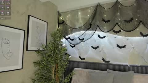 Ms Willow online show from October 2025 12:37:02 PM