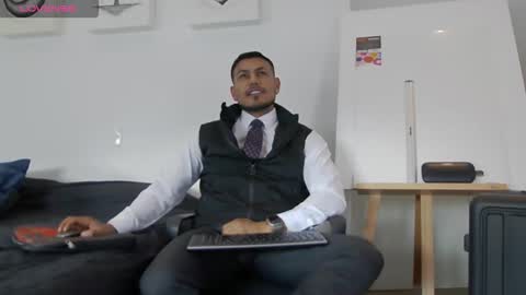 Snapshot of willsandler1 chatting on December 2025 08:27:02 PM Will Sandler online show from December 2025 08:27:02 PM