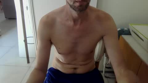 Snapshot of willyturin chatting on March 2025 03:02:01 PM willyturin online show from March 2025 03:02:01 PM