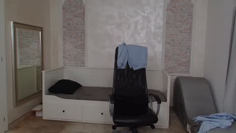 WilsonJules online show from January 2025 05:05:02 PM