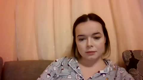Snapshot of winter__white_rose chatting on December 2024 08:11:01 PM Emma online show from December 2024 08:11:01 PM
