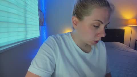 Winter Miracle online show from December 2025 05:52:02 PM