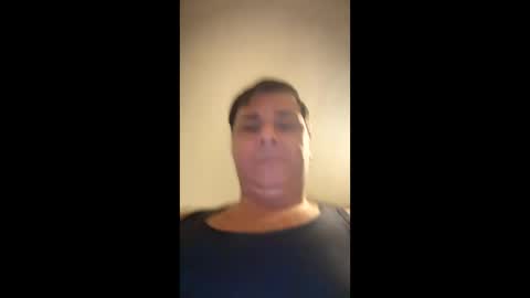 Snapshot of witebull83 chatting on December 2024 05:00:01 PM Witebull online show from December 2024 05:00:01 PM