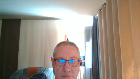 wixer1970 online show from July 2026 12:12:01 PM